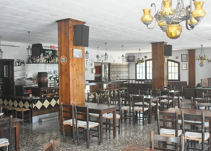 拉科德恩佩佩酒店 2* 卡里拉